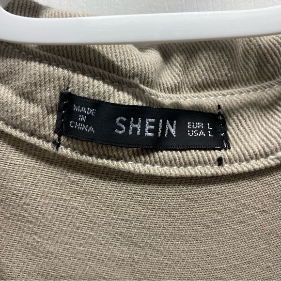 Button up Dress - Picture 3 of 3